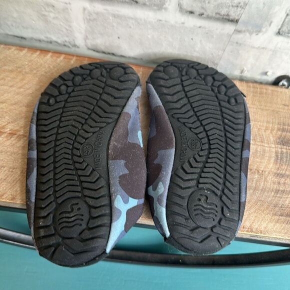 Toddler Blue Camouflage Quick Dry Water Shoes Beach Pool Camping - Picture 5 of 10